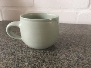Hellgrüne Tasse